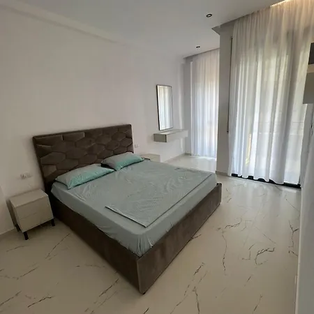 Radhima'S Beach Home