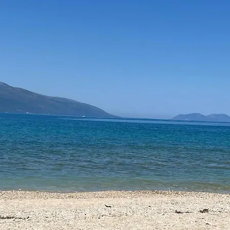 Radhima'S Beach Home